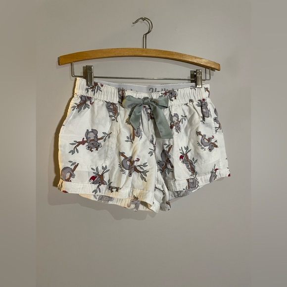Hollister Other - Holister White Pajama Shorts with Koala with Santa Hats
